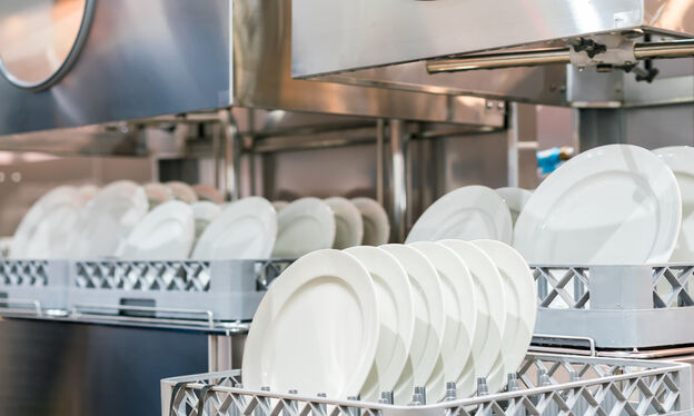 Jaké jsou výhody košíků do myčky na nádobí a proč byste je měli mít i vy